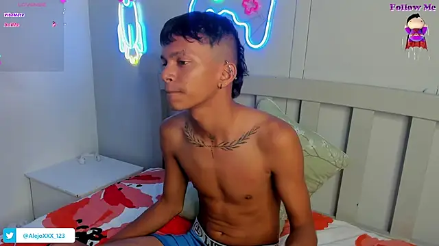 loistwink  online show from 10-09-25, 06:44