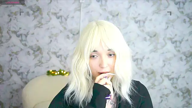 Ashley S online show from 06-11-26, 02:53