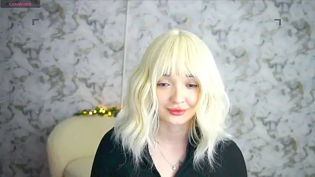 Snapshot of Ashley_S chatting on 06-14-26, 10:23 Ashley S online show from 06-14-26, 10:23