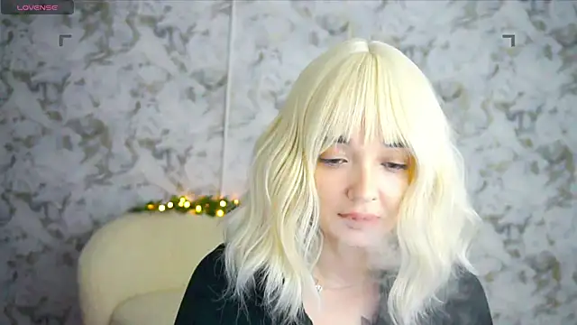 Snapshot of Ashley_S chatting on 06-15-26, 10:12 Ashley S online show from 06-15-26, 10:12