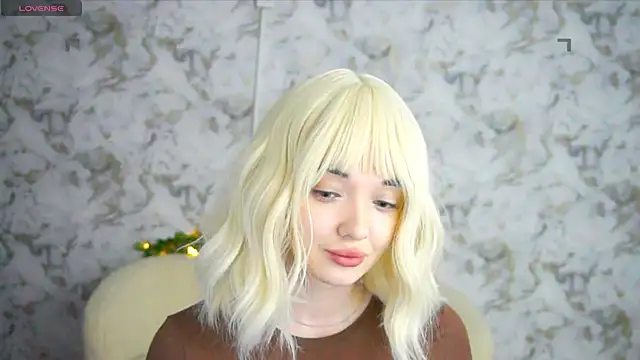 Snapshot of Ashley_S chatting on 06-19-26, 10:13 Ashley S online show from 06-19-26, 10:13