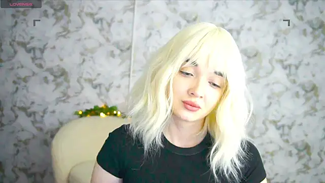 Snapshot of Ashley_S chatting on 06-21-26, 10:23 Ashley S online show from 06-21-26, 10:23