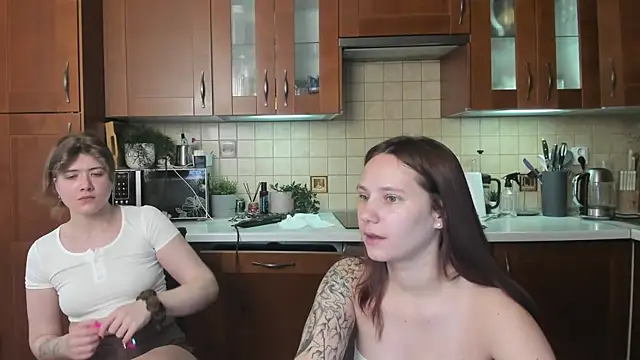 HotCaramellsTV online show from 06-26-26, 08:19