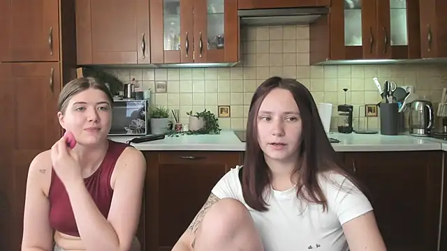 HotCaramellsTV online show from 07-06-26, 08:33