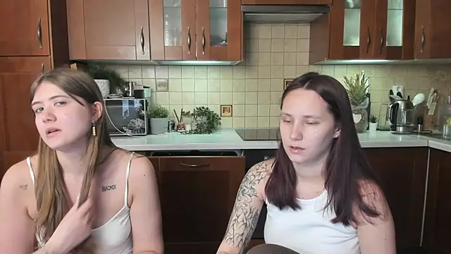 HotCaramellsTV online show from 07-20-26, 08:06