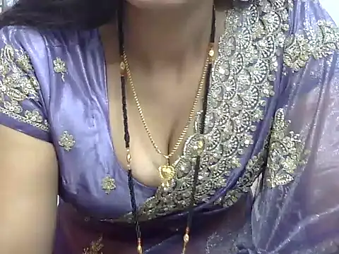 Snapshot of Your_Aamiya_ji chatting on 10-20-25, 05:57 Your Aamiya ji online show from 10-20-25, 05:57