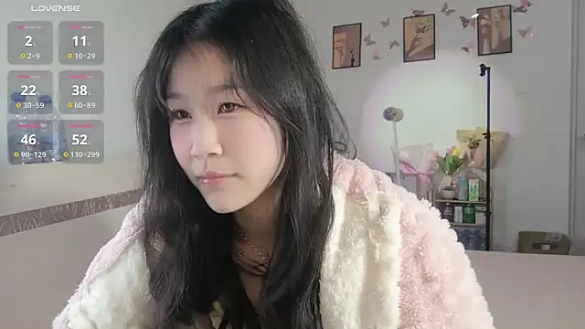 Snapshot of Luminous163 chatting on 02-03-25, 02:34 Luminous163 online show from 02-03-25, 02:34