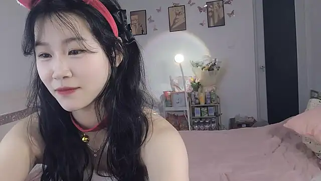 Snapshot of Luminous163 chatting on 03-16-25, 02:55 Luminous163 online show from 03-16-25, 02:55