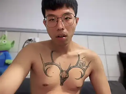 Snapshot of pengpeng_0310 chatting on 12-29-24, 10:34 pengpeng 0310 online show from 12-29-24, 10:34