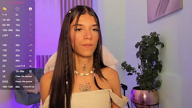 Snapshot of CoralRigan chatting on 02-04-25, 05:31 CoralRigan online show from 02-04-25, 05:31