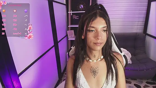 Snapshot of CoralRigan chatting on 03-16-25, 03:36 CoralRigan online show from 03-16-25, 03:36