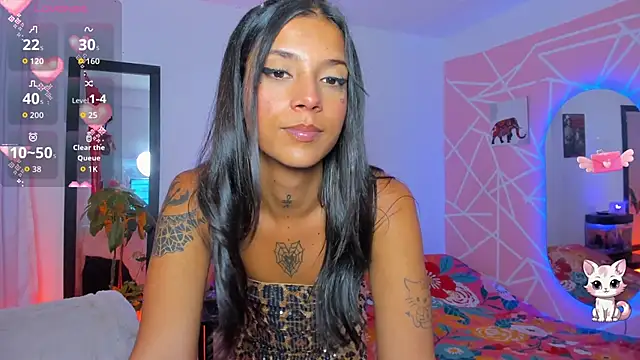 Snapshot of CoralRigan chatting on 10-11-25, 03:39 CoralRigan online show from 10-11-25, 03:39