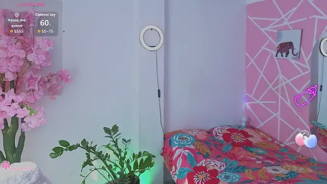 Snapshot of CoralRigan chatting on 03-08-26, 08:34 CoralRigan online show from 03-08-26, 08:34