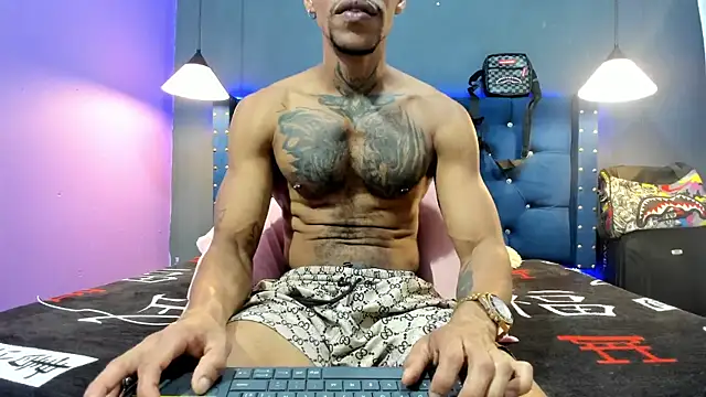 Snapshot of Salomon_koude chatting on 12-19-25, 07:21 Salomon koude online show from 12-19-25, 07:21