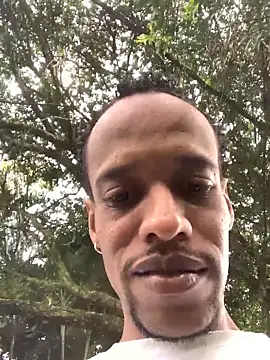 Snapshot of Salomon_koude chatting on 12-20-25, 08:38 Salomon koude online show from 12-20-25, 08:38