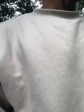 Snapshot of Salomon_koude chatting on 12-22-25, 05:10 Salomon koude online show from 12-22-25, 05:10