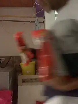 Snapshot of Salomon_koude chatting on 02-16-26, 07:21 Salomon koude online show from 02-16-26, 07:21