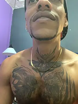 Snapshot of Salomon_koude chatting on 02-18-26, 05:42 Salomon koude online show from 02-18-26, 05:42