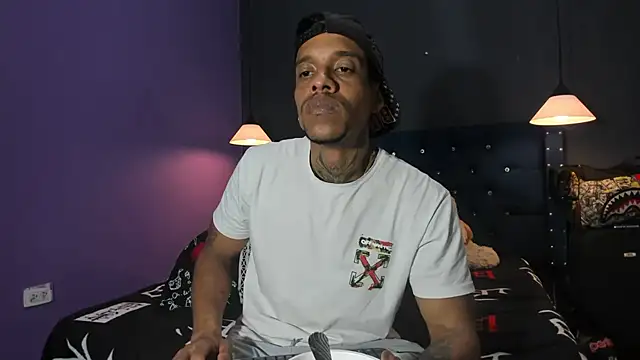 Snapshot of Salomon_koude chatting on 02-19-26, 06:20 Salomon koude online show from 02-19-26, 06:20