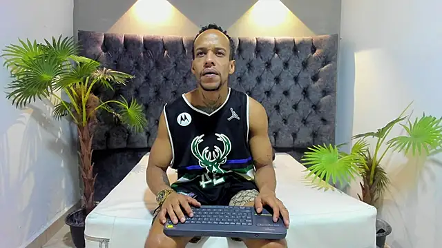 Salomon koude online show from 05-19-26, 02:01