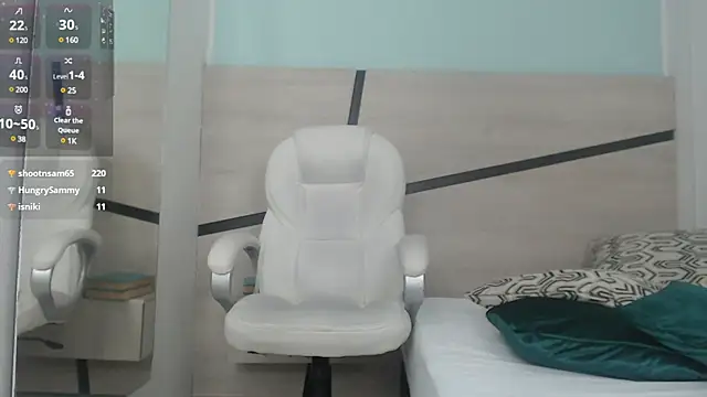 Snapshot of sussy_leon chatting on 02-24-25, 06:15 sussy leon online show from 02-24-25, 06:15