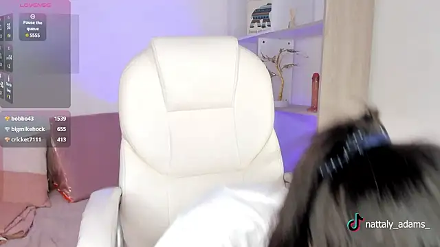 nattaly adams online show from 02-12-25, 06:40