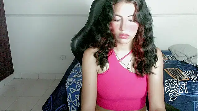 Snapshot of dayanita_hot_ chatting on 02-06-25, 01:43 dayanita hot online show from 02-06-25, 01:43