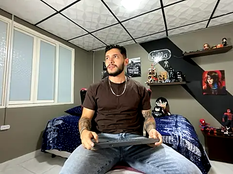 marcel crawford96 online show from 10-05-25, 01:42