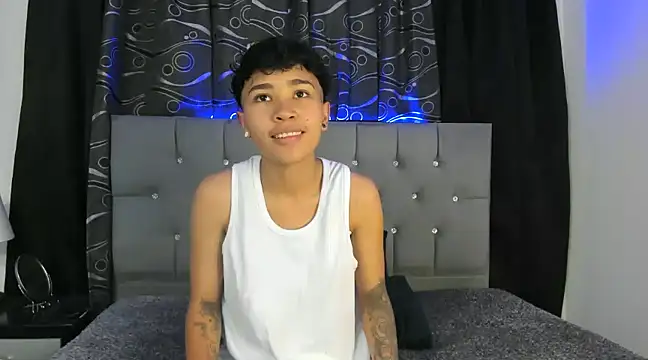 Snapshot of nova_sex01 chatting on 12-13-24, 03:27 nova sex01 online show from 12-13-24, 03:27