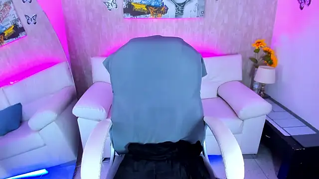 Snapshot of nova_sex01 chatting on 01-17-26, 04:50 nova sex01 online show from 01-17-26, 04:50