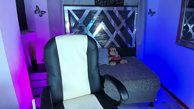 nova sex01 online show from 04-28-26, 02:27