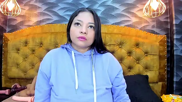 NahomiFireSex online show from 02-03-26, 03:59