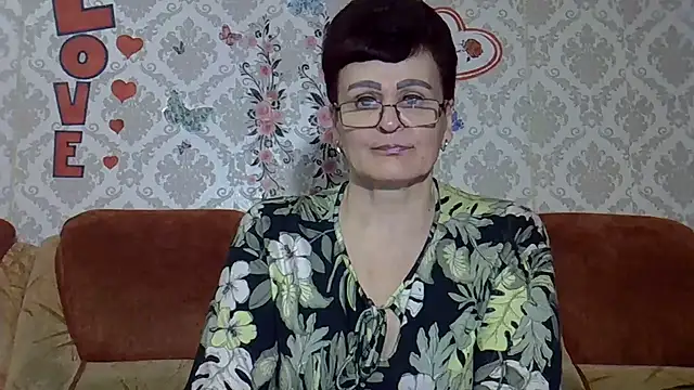 PaulaGolden online show from 06-28-26, 06:47
