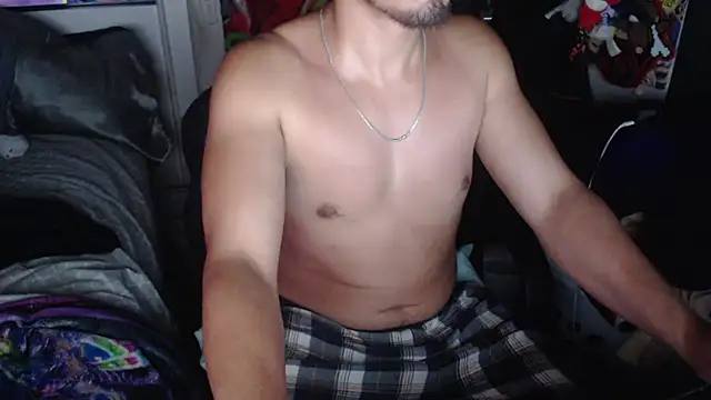 Snapshot of mastergoku99 chatting on 05-25-26, 01:55 mastergoku99 online show from 05-25-26, 01:55