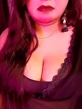 Suhanakhan00 online show from 04-08-26, 08:58