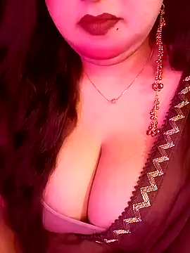 Suhanakhan00 online show from 04-12-26, 06:57