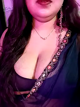 Suhanakhan00 online show from 04-28-26, 09:36