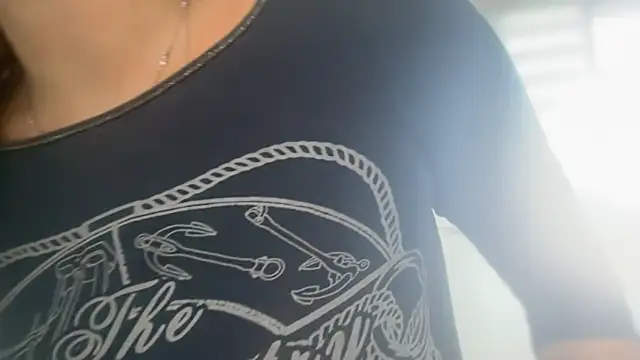 Snapshot of Serena_4you chatting on 10-04-25, 02:48 Serena 4you online show from 10-04-25, 02:48