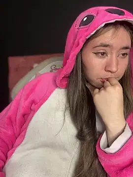 Sophie LS online show from 03-21-25, 08:50