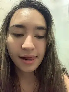 Sophie LS online show from 10-18-25, 02:14