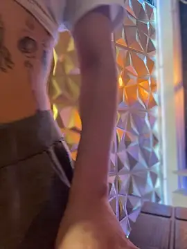 Sophie LS online show from 01-17-26, 02:27