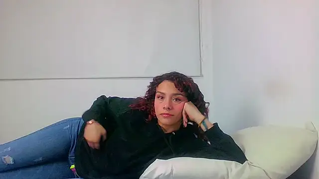 Snapshot of be_sinners chatting on 12-31-24, 01:04 be sinners online show from 12-31-24, 01:04