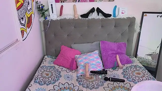 sarawiliamx online show from 12-24-24, 12:44