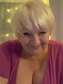 Snapshot of Laura_Millf chatting on 01-03-25, 07:39 Laura Millf online show from 01-03-25, 07:39