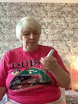 Snapshot of Laura_Millf chatting on 01-20-25, 10:40 Laura Millf online show from 01-20-25, 10:40