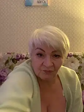 Snapshot of Laura_Millf chatting on 02-02-25, 01:08 Laura Millf online show from 02-02-25, 01:08