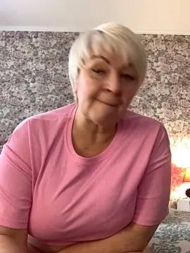 Snapshot of Laura_Millf chatting on 03-05-25, 07:27 Laura Millf online show from 03-05-25, 07:27