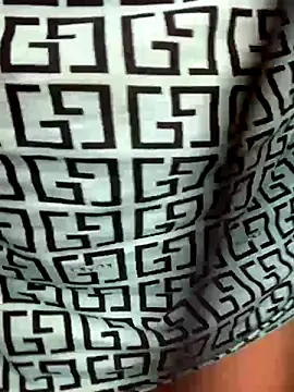 Snapshot of Laura_Millf chatting on 11-10-25, 12:37 Laura Millf online show from 11-10-25, 12:37