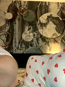 Snapshot of Laura_Millf chatting on 12-04-25, 11:41 Laura Millf online show from 12-04-25, 11:41