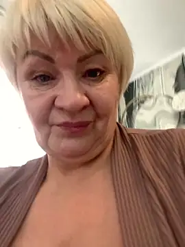 Laura Millf online show from 02-04-26, 08:31